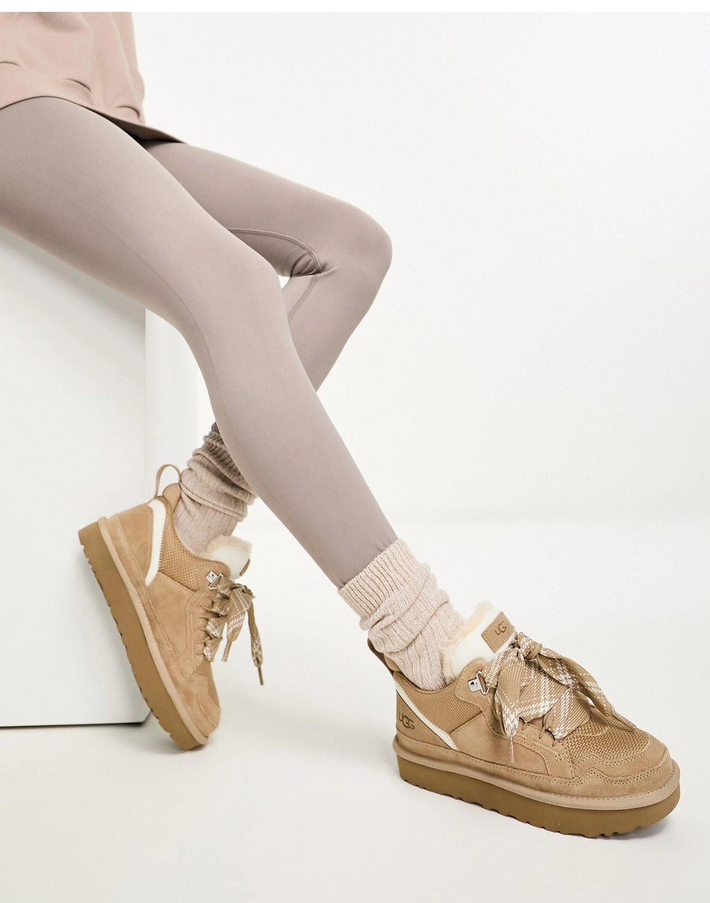 Γυναικείο Sneaker Σε Χρώμα Μπεζ UGG AUSTRALIA U 1144032 SAN